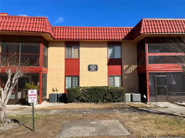 MLS: O6001854 Condo For Sale