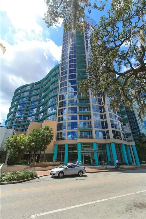 MLS: O6002595 Condo For Sale