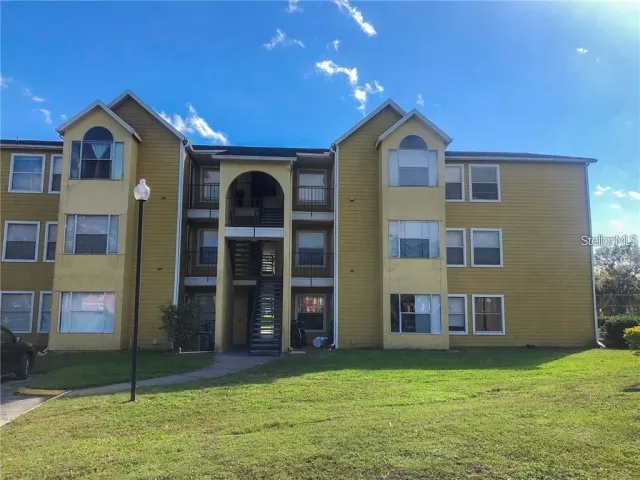 MLS: O6002990 Condo For Sale