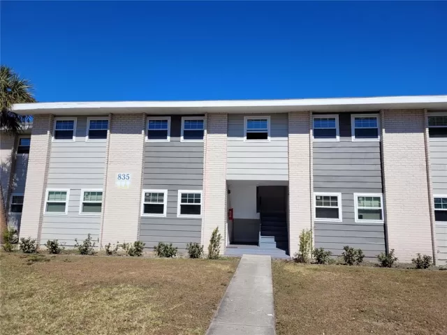 MLS: O6003037 Condo For Sale