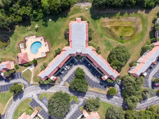 MLS: O6003592 Condo For Sale