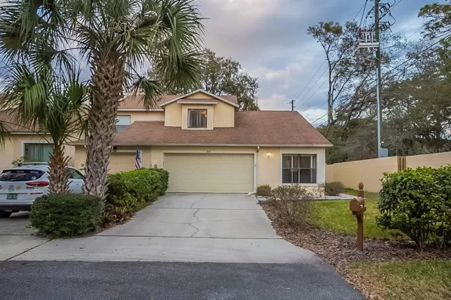 MLS: O6003931 Condo For Sale