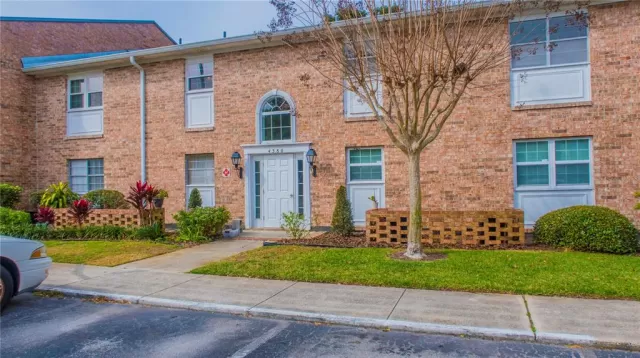 MLS: O6004101 Condo For Sale