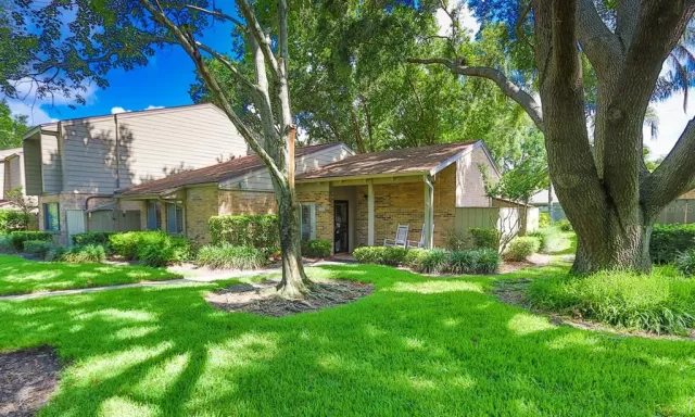 MLS: O6004378 Condo For Sale