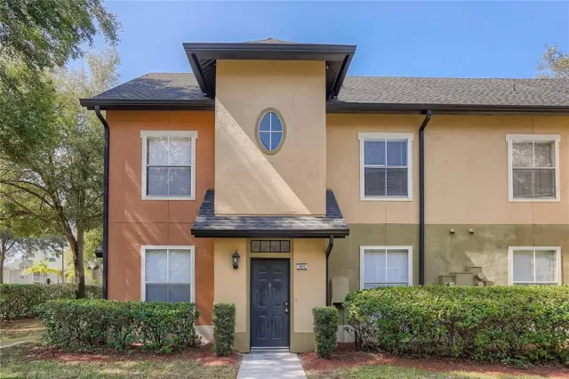 MLS: O6004435 Condo For Sale