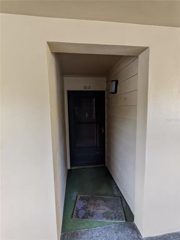 MLS: O6005148 Condo For Sale