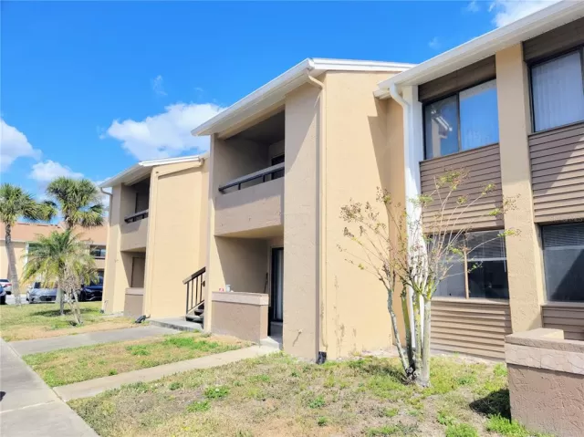 MLS: O6005358 Condo For Sale