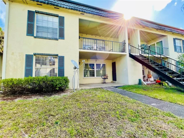 MLS: O6005633 Condo For Sale