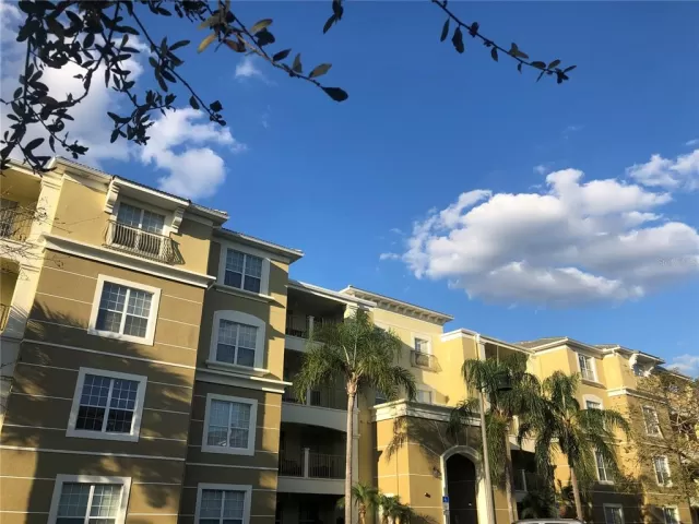 MLS: O6006898 Condo For Sale