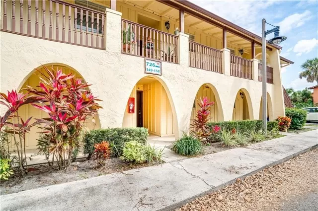 MLS: O6007195 Condo For Sale