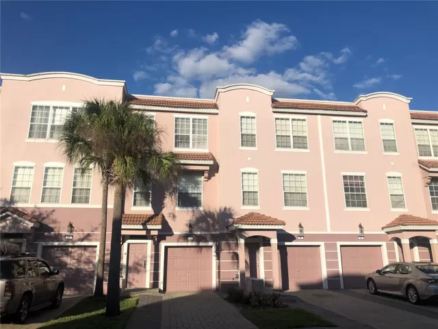 MLS: O6007281 Condo For Sale