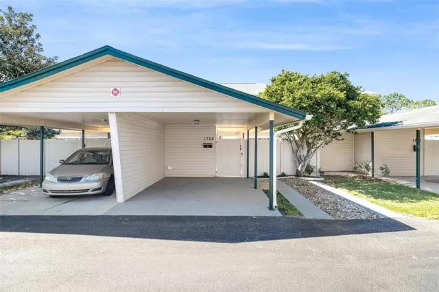 MLS: O6007766 Condo For Sale