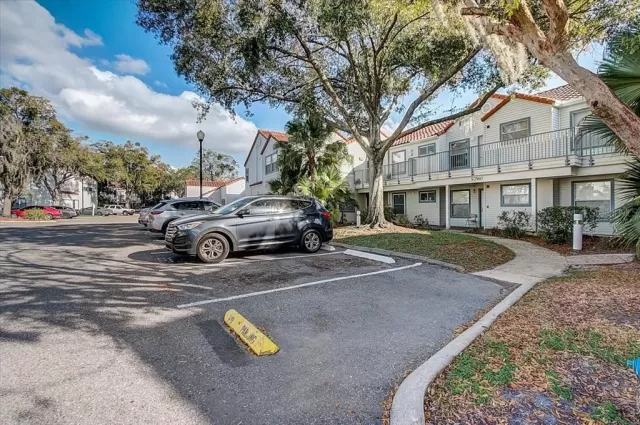 MLS: O6007836 Condo For Sale