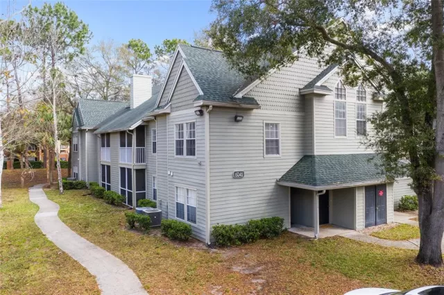 MLS: O6008634 Condo For Sale