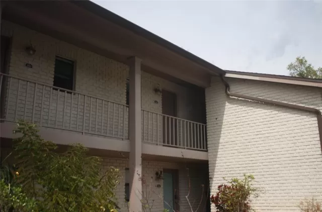 MLS: O6009908 Condo For Sale