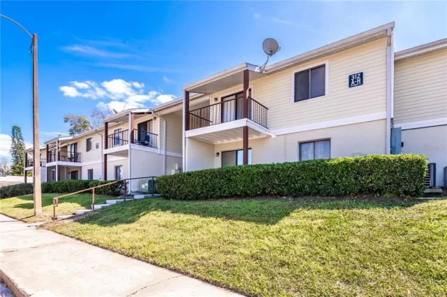 MLS: O6010050 Condo For Sale