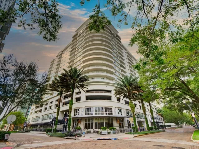 MLS: O6010361 Condo For Sale