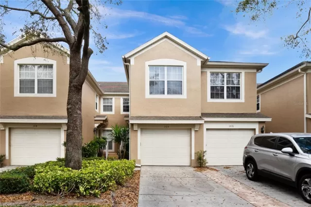 MLS: O6010385 Condo For Sale