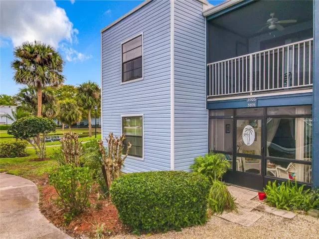 MLS: O6010698 Condo For Sale