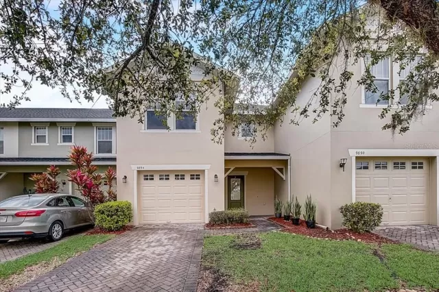 MLS: O6011031 Condo For Sale