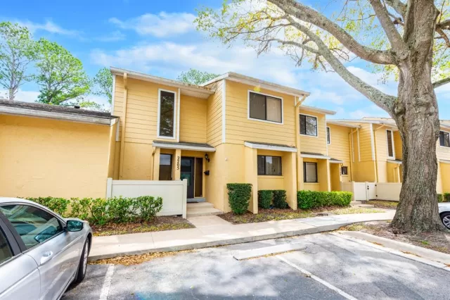 MLS: O6011381 Condo For Sale