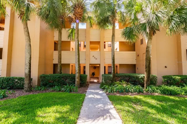 MLS: O6012184 Condo For Sale