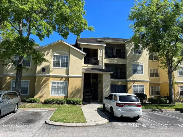 MLS: O6012888 Condo For Sale