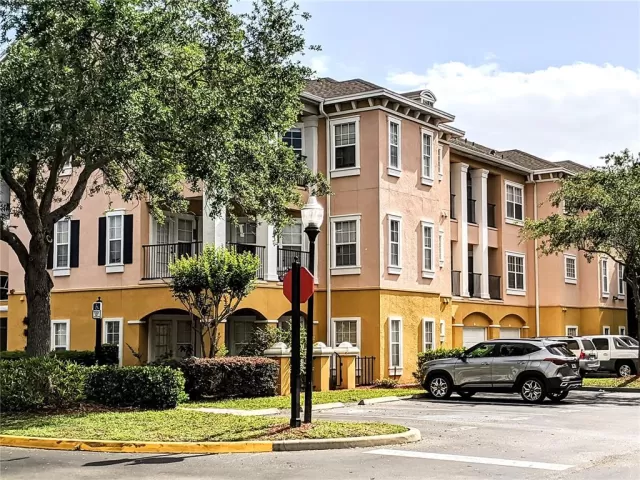 MLS: O6013025 Condo For Sale