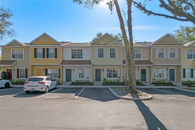 MLS: O6014108 Condo For Sale