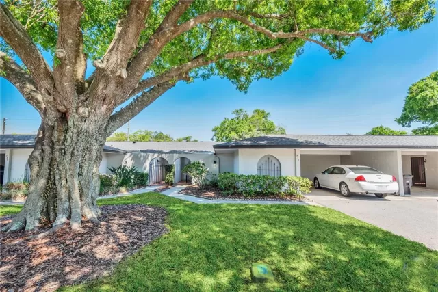 MLS: O6014755 Condo For Sale