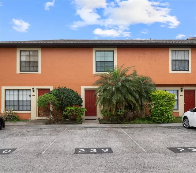 MLS: O6014909 Condo For Sale