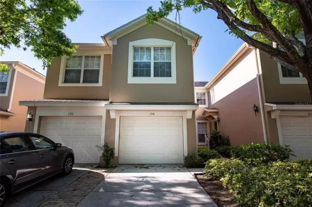 MLS: O6015228 Condo For Sale