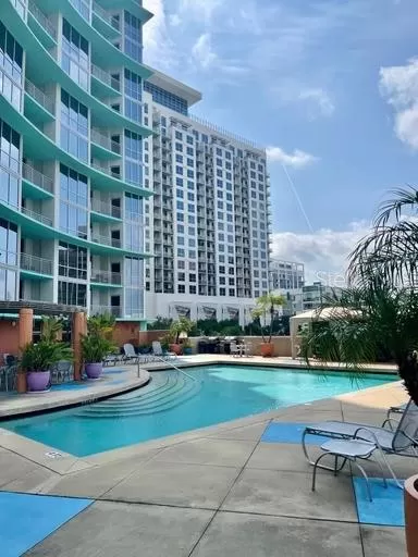 MLS: O6015846 Condo For Sale
