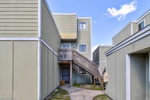 MLS: O6016468 Condo For Sale