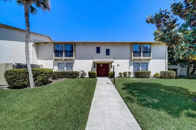 MLS: O6017002 Condo For Sale