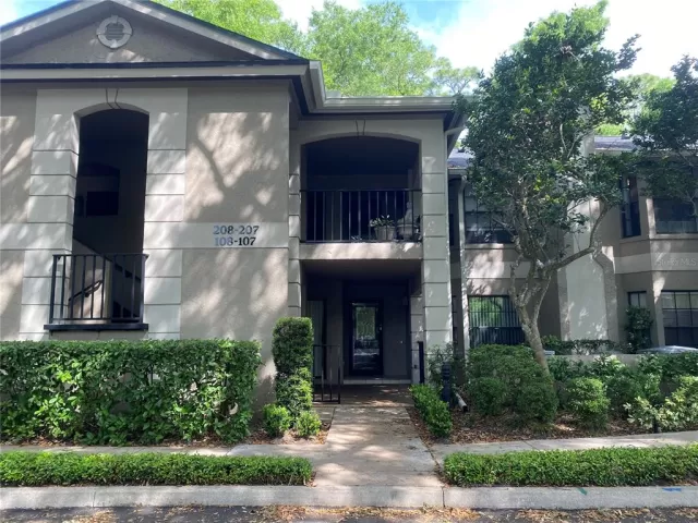 MLS: O6018337 Condo For Sale