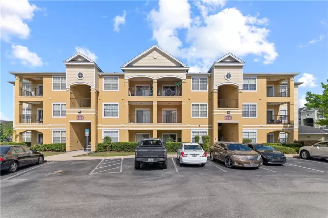 MLS: O6018536 Condo For Sale