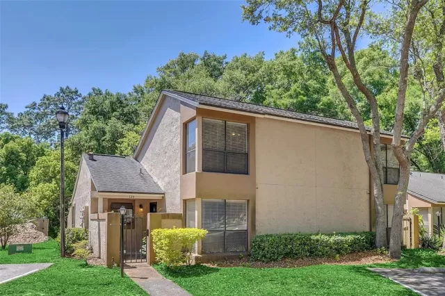 MLS: O6018821 Condo For Sale