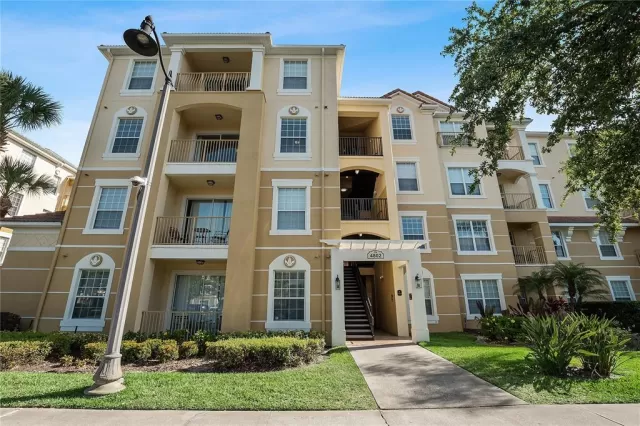 MLS: O6019336 Condo For Sale