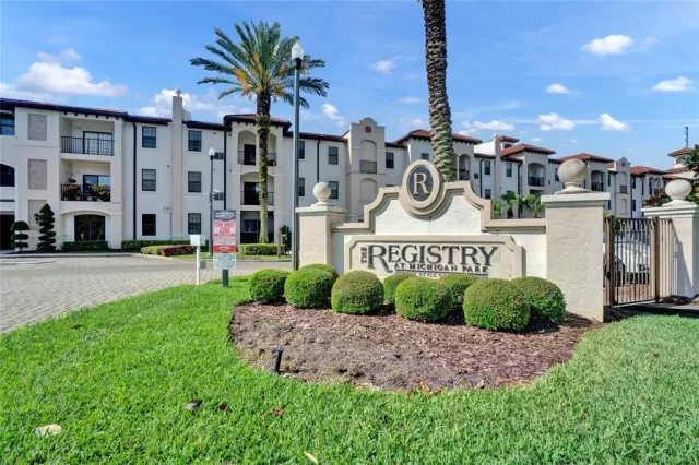 MLS: O6021313 Condo For Sale