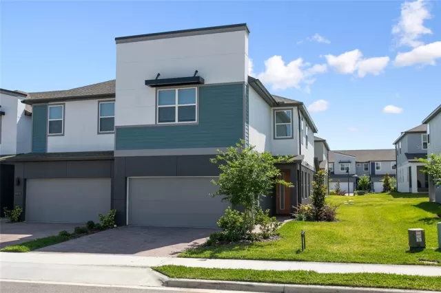 MLS: O6021640 Condo For Sale