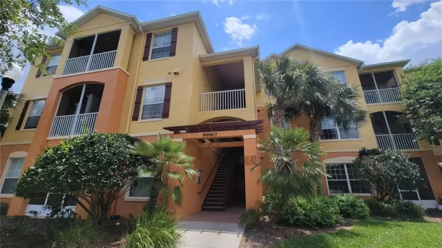 MLS: O6022209 Condo For Sale