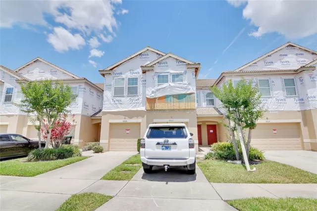 MLS: O6023415 Condo For Sale