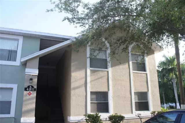 MLS: O6023571 Condo For Sale