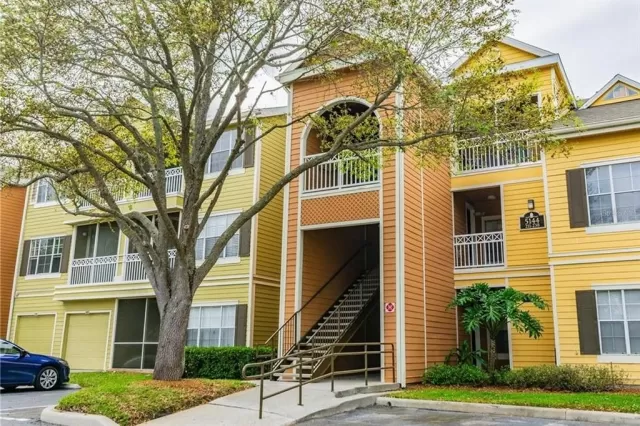 MLS: O6023684 Condo For Sale