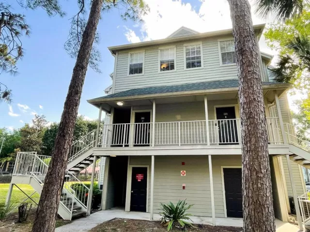 MLS: O6024060 Condo For Sale