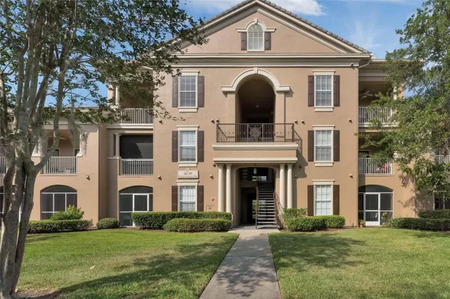 MLS: O6024190 Condo For Sale