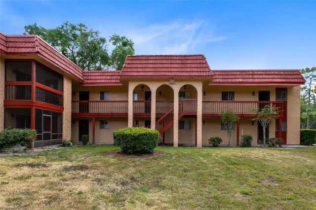 MLS: O6024417 Condo For Sale