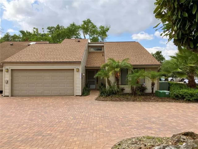 MLS: O6024888 Condo For Sale