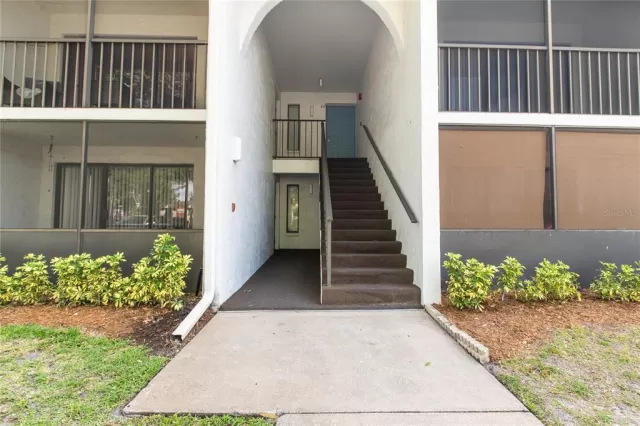 MLS: O6024904 Condo For Sale